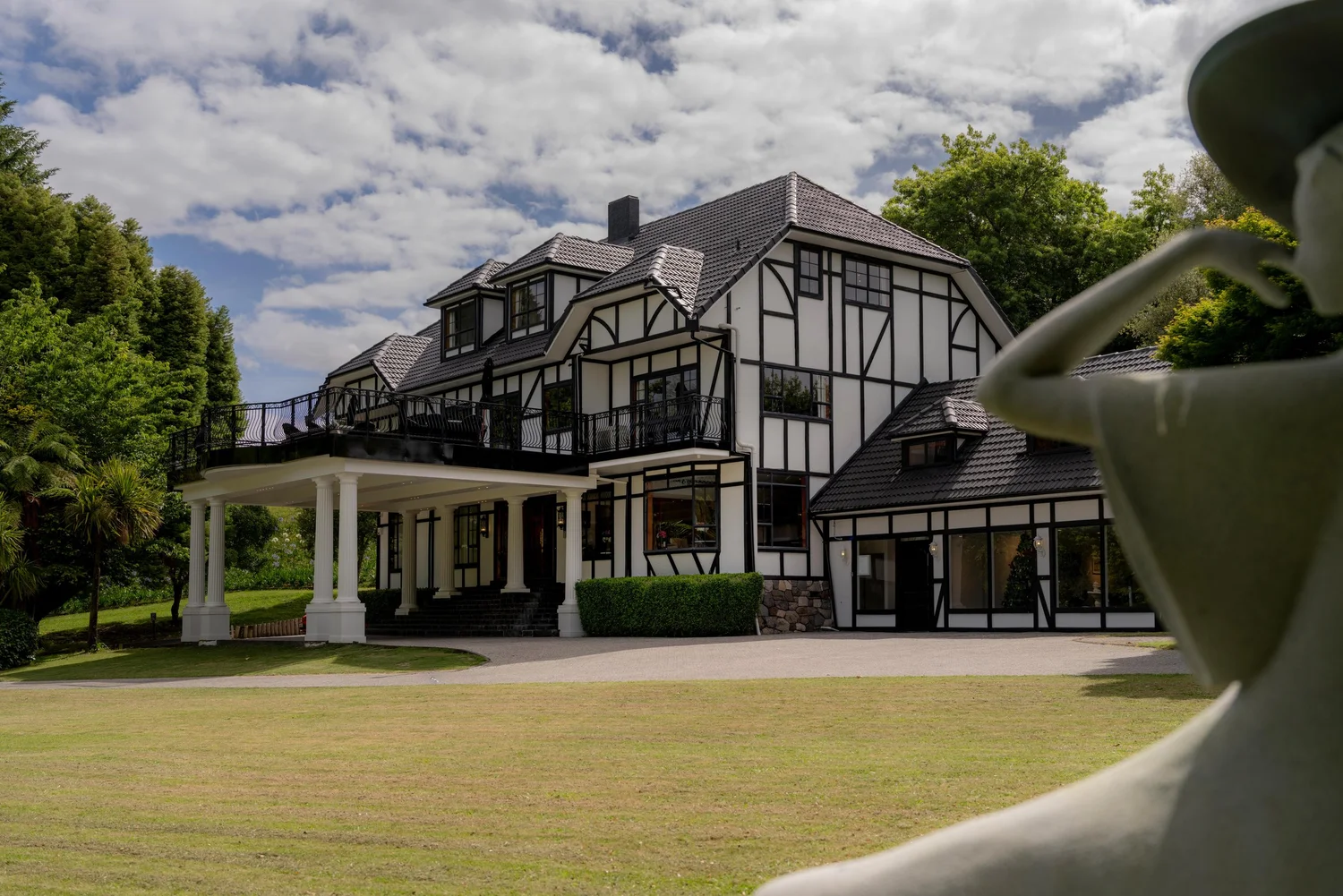 Hana Lodge